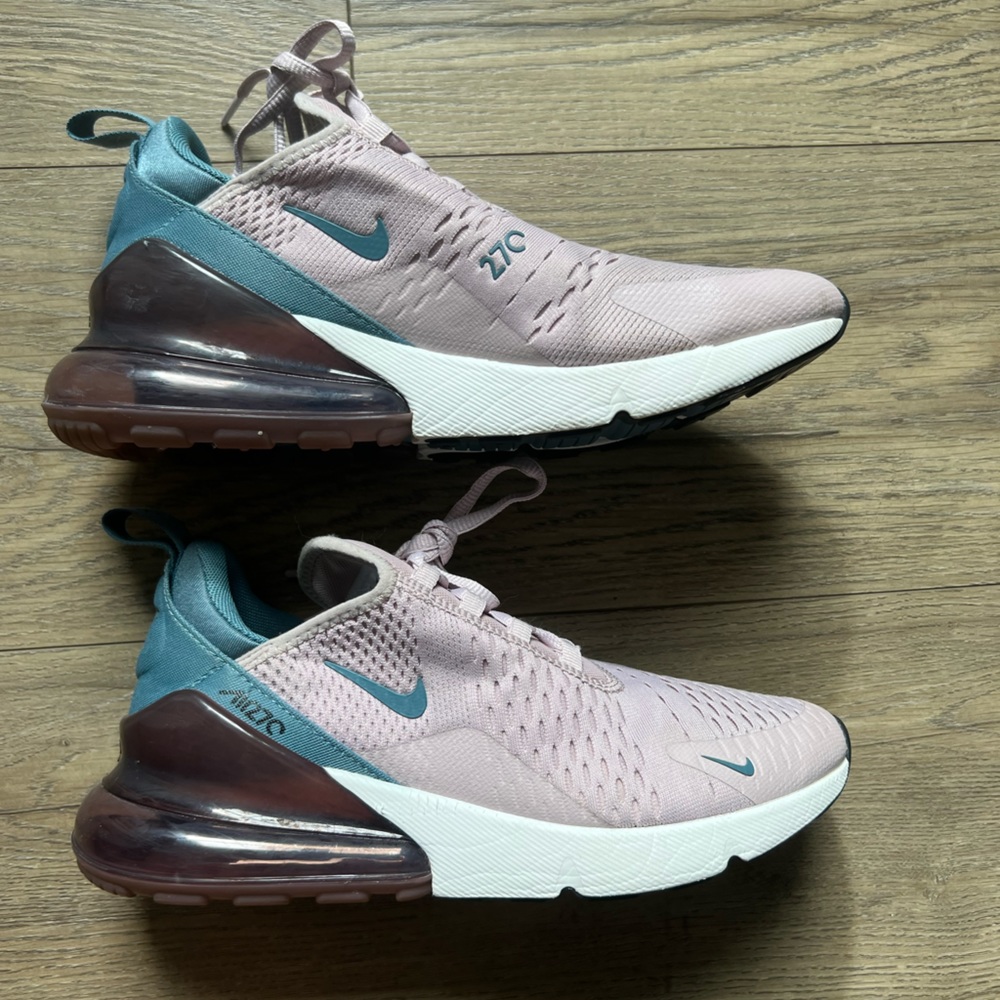 Nike AirMax 270